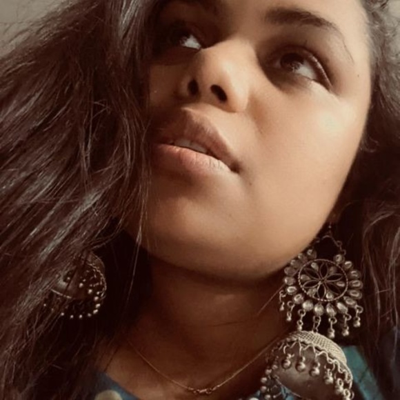 Meet your Posher, Israt - Picture 1 of 1